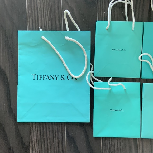 Set of 5 Tiffany & co shopping bags - Picture 3 of 3